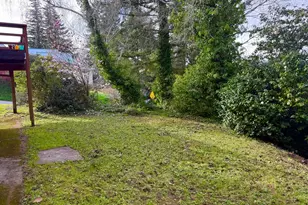 510 E 4th St, Coquille, OR 97423 - Photo 7