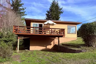 510 E 4th St, Coquille, OR 97423 - Photo 3