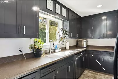 1513 Jefferson St, The Dalles, OR 97058 - Photo 9