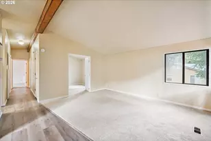 317 Rollingwood Dr, Kelso, WA 98626 - Photo 5