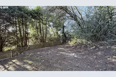 65 SW Pleasant View Ave, Gresham, OR 97030 - Photo 5