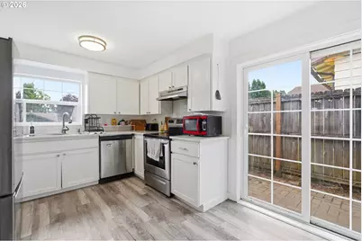 5547 Fernbrook Ct, Salem, OR 97306 - Photo 7