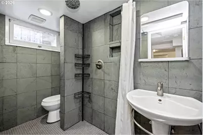 8112 N Druid Ave, Portland, OR 97203 - Photo 25