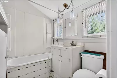 14909 SE Lee Ave, Milwaukie, OR 97267 - Photo 13