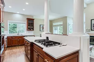 8534 NW Timber Ridge Ct, Portland, OR 97229 - Photo 9