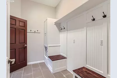 8534 NW Timber Ridge Ct, Portland, OR 97229 - Photo 13