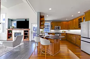 10316 SE Bristol Ct, Happy Valley, OR 97086 - Photo 11