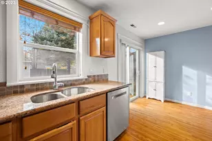 5218 SE Tenino Ct, Portland, OR 97206 - Photo 7