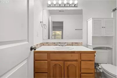 5218 SE Tenino Ct, Portland, OR 97206 - Photo 29