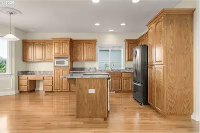 21223 NE Shore Dr, Fairview, OR 97024 - Photo 13