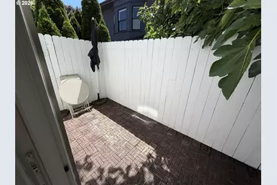 14 SW Whitaker St, Portland, OR 97239 - Photo 33