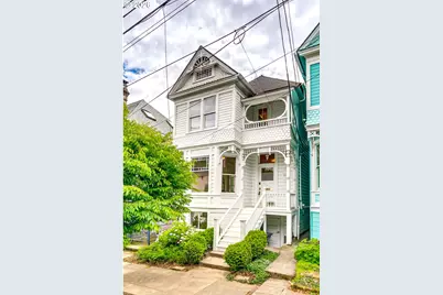 14 SW Whitaker St, Portland, OR 97239 - Photo 1