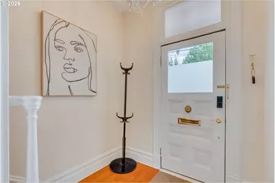 14 SW Whitaker St, Portland, OR 97239 - Photo 3