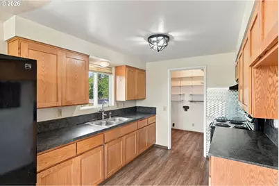 1515 N Elliott St, Coquille, OR 97423 - Photo 11