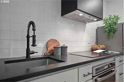 4303 SE Division 43 St, Portland, OR 97206 - Photo 15