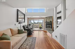 170 N Hayden Bay Dr, Portland, OR 97217 - Photo 3