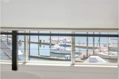 170 N Hayden Bay Dr, Portland, OR 97217 - Photo 25