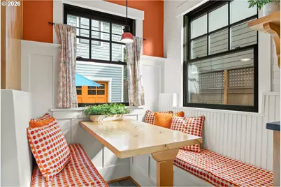 4005 NE Hassalo St, Portland, OR 97232 - Photo 9