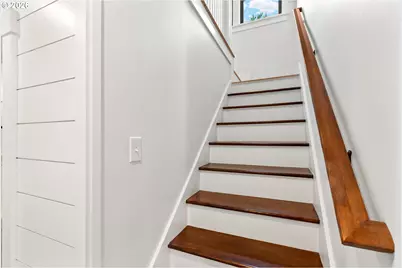 4005 NE Hassalo St, Portland, OR 97232 - Photo 19