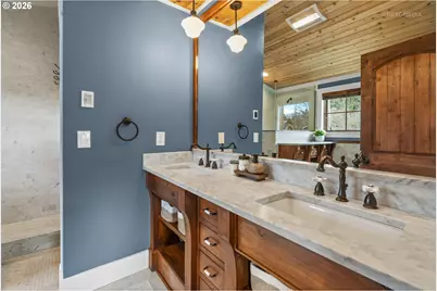 4005 NE Hassalo St, Portland, OR 97232 - Photo 13