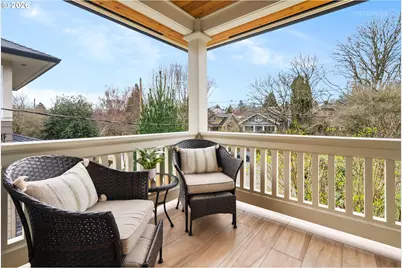 4005 NE Hassalo St, Portland, OR 97232 - Photo 31