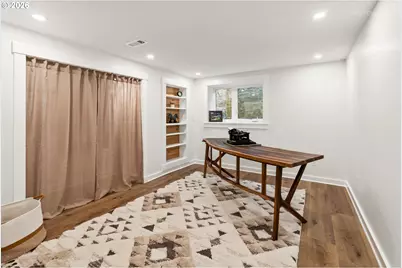 4005 NE Hassalo St, Portland, OR 97232 - Photo 27