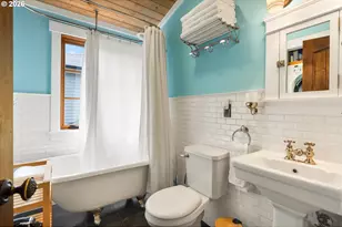 4005 NE Hassalo St, Portland, OR 97232 - Photo 41