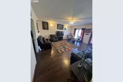 102 NW 99th St, Vancouver, WA 98665 - Photo 3