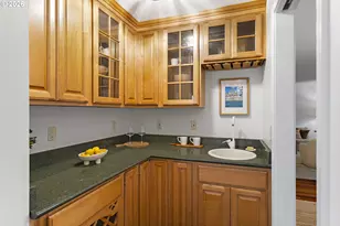 6260 SW Arranmore Pl, Portland, OR 97223 - Photo 11