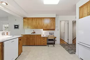 3606 NE Maywood Pl, Maywood Park, OR 97220 - Photo 13