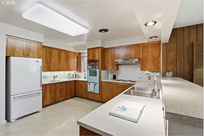 3606 NE Maywood Pl, Maywood Park, OR 97220 - Photo 11