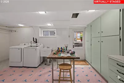 6925 SE Morrison Ave, Portland, OR 97215 - Photo 41