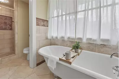 2508 NE Tillamook St, Portland, OR 97212 - Photo 23