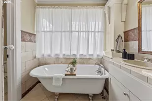 2508 NE Tillamook St, Portland, OR 97212 - Photo 21