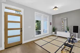 9228 SW 50th Ave, Portland, OR 97219 - Photo 5