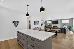 9228 SW 50th Ave, Portland, OR 97219 - Photo 15