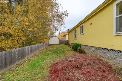 196 W 15th St, Lafayette, OR 97127 - Photo 25