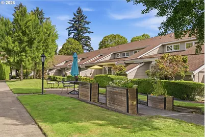 13775 SW Scholls Ferry Rd #305, Portland, OR 97221 - Photo 17
