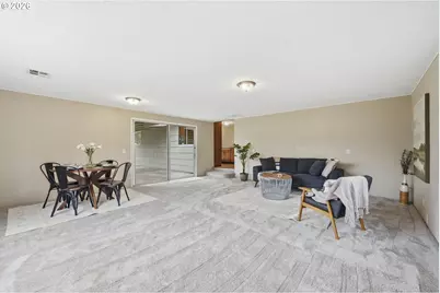 647 Ellsworth St, Eugene, OR 97402 - Photo 15