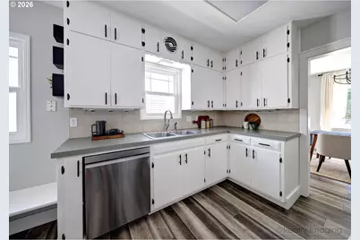 1415 N Baldwin St, Portland, OR 97217 - Photo 13