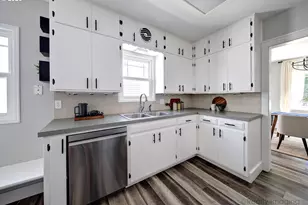 1415 N Baldwin St, Portland, OR 97217 - Photo 13
