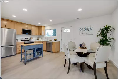 18124 SE Stephens St, Portland, OR 97233 - Photo 7