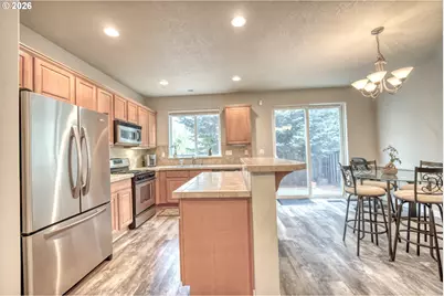 3518 SE Pinewood Ave, Hillsboro, OR 97123 - Photo 3