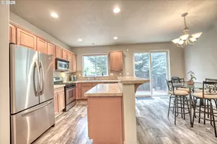 3518 SE Pinewood Ave, Hillsboro, OR 97123 - Photo 3