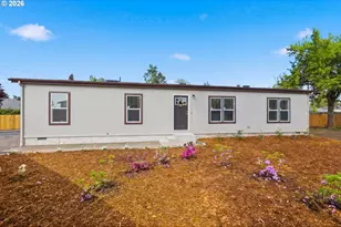 1547 A St, Springfield, OR 97477 - Photo 3