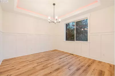 11819 SW 60th Ave, Portland, OR 97219 - Photo 9