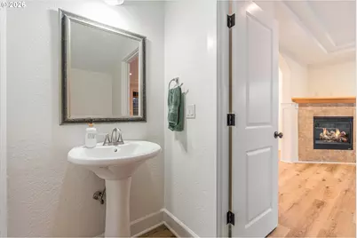 11819 SW 60th Ave, Portland, OR 97219 - Photo 7