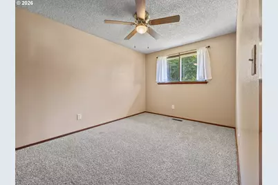 550 Walnut St, Lebanon, OR 97355 - Photo 17