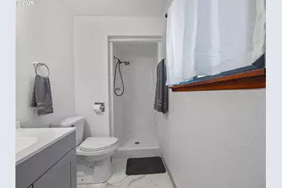 550 Walnut St, Lebanon, OR 97355 - Photo 15