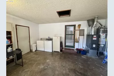 550 Walnut St, Lebanon, OR 97355 - Photo 33